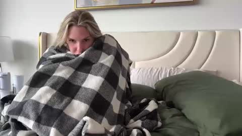 Gracie Mae online show from 11.25.25