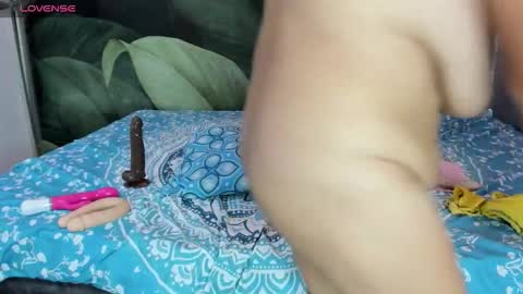 Mi Name is violeta  online show from 10.10.25