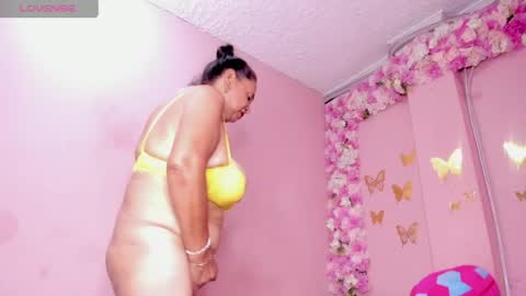 Mi Name is violeta  online show from 05.31.26