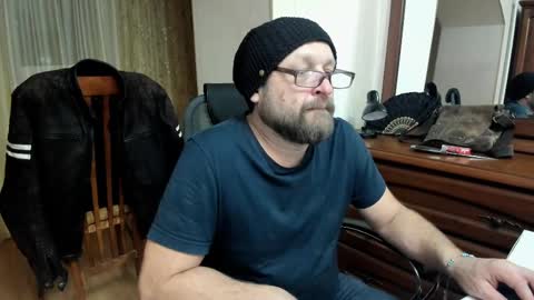 Snapshot of grandor_m chatting on 03.09.25 Anthony online show from 03.09.25