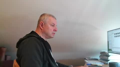 grau197077 online show from 04.28.26