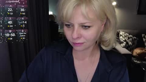 Snapshot of gray_swann chatting on 02.24.25 Ray online show from 02.24.25