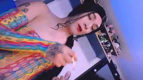 grecia_9inchs online show from 11.16.25