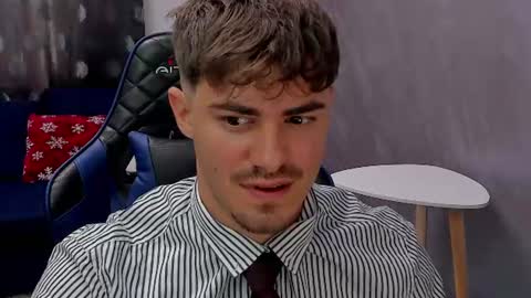 Snapshot of greekgod199 chatting on 07.13.26 greekgod199 online show from 07.13.26