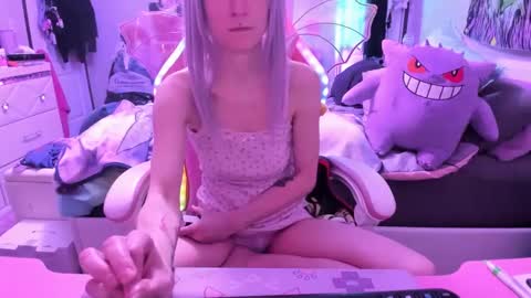 GreenEyedLovexo online show from 02.14.25