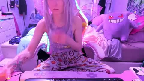 GreenEyedLovexo online show from 02.20.25