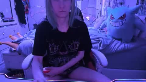 GreenEyedLovexo online show from 10.13.25