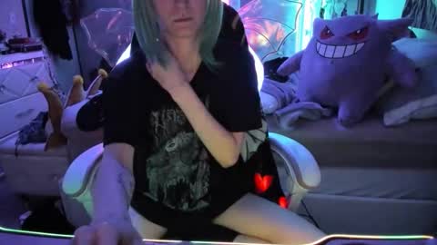 GreenEyedLovexo online show from 11.21.25