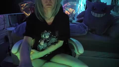 GreenEyedLovexo online show from 04.19.26