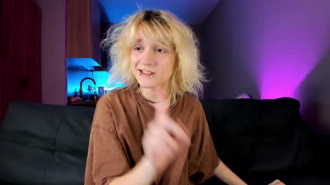 Greg-independent model online show from 12.03.24