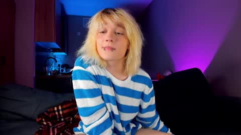 Greg-independent model online show from 01.06.25