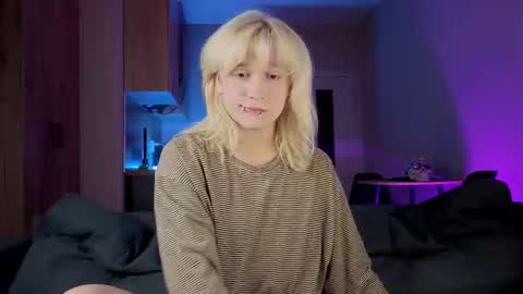 Greg-independent model online show from 09.21.25