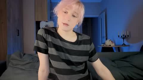 Snapshot of gregory_byyrd chatting on 05.28.26 Greg-independent model online show from 05.28.26