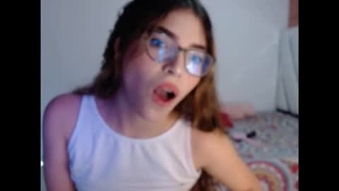 Snapshot of grenlove19 chatting on 02.05.26 Green Love online show from 02.05.26