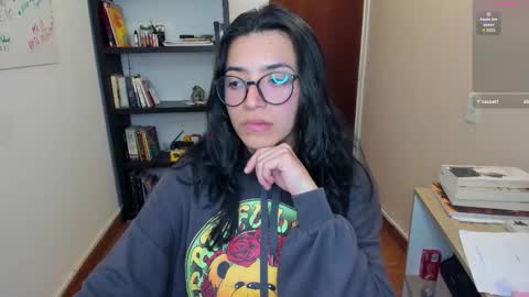 Snapshot of gretagat chatting on 09.10.25 Greta online show from 09.10.25