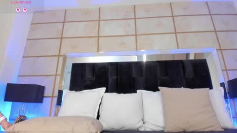 Greta Velvet  online show from 09.10.25