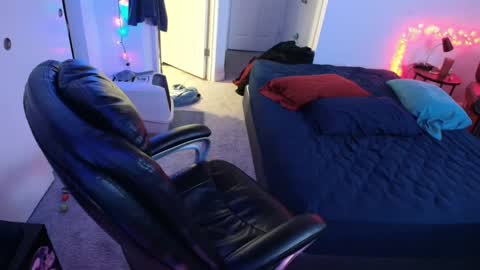 Snapshot of greyfox311 chatting on 10.05.25 NickVegas online show from 10.05.25