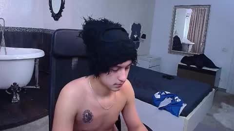 Snapshot of griffindane chatting on 03.01.26 GriffinDane online show from 03.01.26