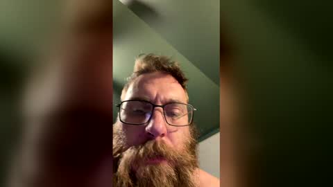 Snapshot of grizzley84 chatting on 02.18.26 grizzly84 online show from 02.18.26