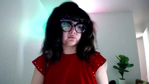 daphne online show from 03.10.26