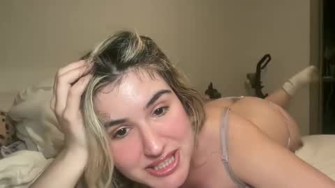 Snapshot of grrlgod chatting on 03.09.25 grrlgod online show from 03.09.25