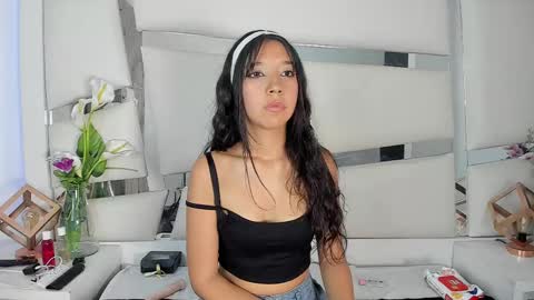 Snapshot of grupojade chatting on 02.10.25 grupojade online show from 02.10.25