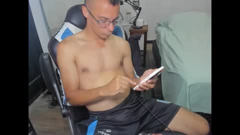 Snapshot of guachin_new chatting on 01.27.25 guachin_new online show from 01.27.25