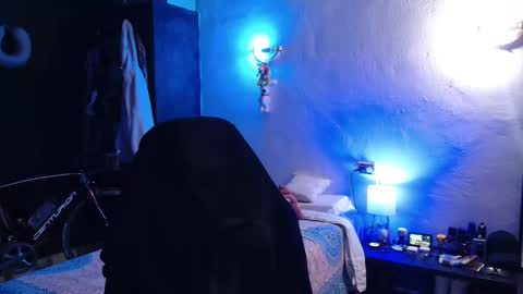 Snapshot of guayaco_ chatting on 02.05.25 Guayaco online show from 02.05.25