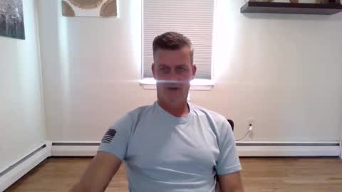 Snapshot of gudguy2025 chatting on 10.27.25 gudguy2025 online show from 10.27.25