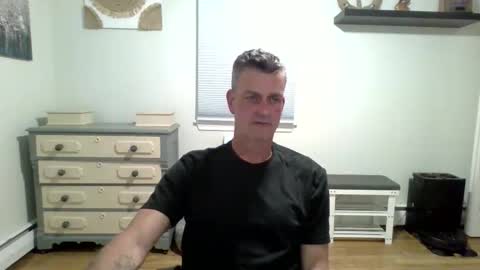 gudguy2025 online show from 05.18.26