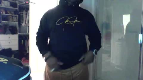 Snapshot of guidedhandstech chatting on 01.26.25 guidedhandstech online show from 01.26.25