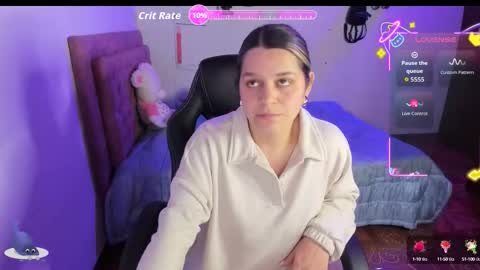Hello Im Julieta Im 25 years old welcome to my room have fun and be happy. online show from 09.25.25