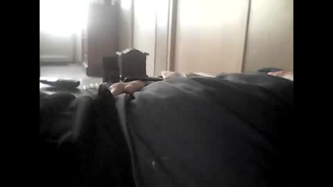 Snapshot of guizmeau72 chatting on 12.02.24 guizmeau72 online show from 12.02.24