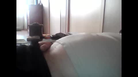 Snapshot of guizmeau72 chatting on 10.11.25 guizmeau72 online show from 10.11.25