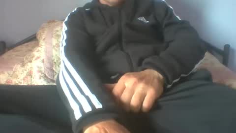 Snapshot of gunishment chatting on 12.08.24 gunishment online show from 12.08.24