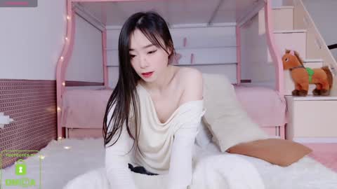 Snapshot of guoguomi chatting on 12.04.24 Hello my name is Guoguo online show from 12.04.24