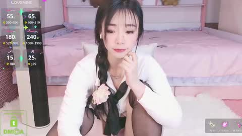 Snapshot of guoguomi chatting on 03.10.25 Hello my name is Guoguo online show from 03.10.25