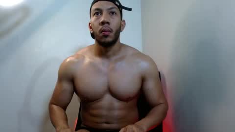 holl latino online show from 04.15.26