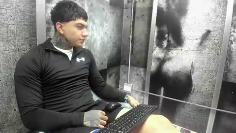 Snapshot of gury_tattoo chatting on 06.30.26 Gury online show from 06.30.26