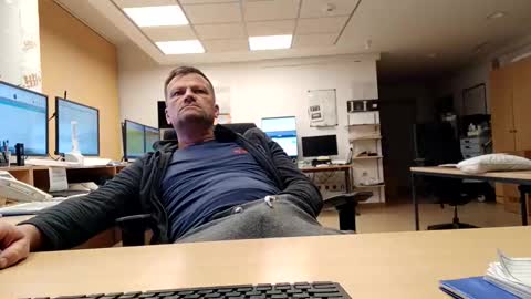 guschidick online show from 10.28.25