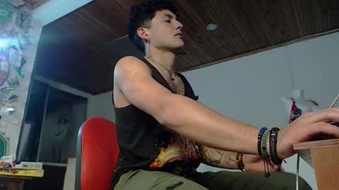 Snapshot of guts_dam chatting on 10.20.25 guts online show from 10.20.25