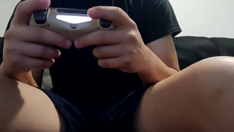 guts_san online show from 10.05.25