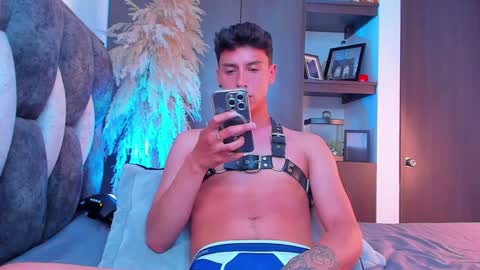 Snapshot of guy_twinks chatting on 12.05.24 Gabriel online show from 12.05.24