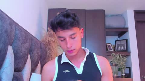 Snapshot of guy_twinks chatting on 12.13.24 Gabriel online show from 12.13.24