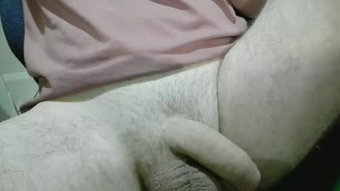 Snapshot of guyfromkent chatting on 11.19.25 guyfromkent online show from 11.19.25