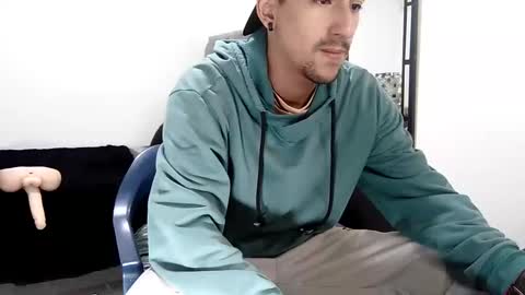 Snapshot of guykarim chatting on 12.22.24 karim online show from 12.22.24