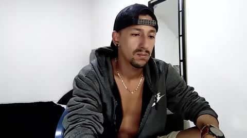 Snapshot of guykarim chatting on 01.13.25 karim online show from 01.13.25