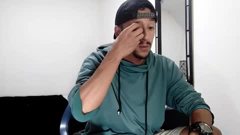 Snapshot of guykarim chatting on 01.20.25 karim online show from 01.20.25