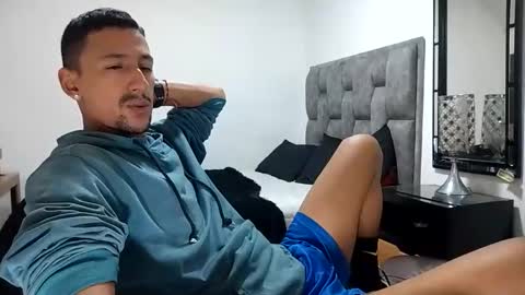 Snapshot of guykarim chatting on 03.07.25 karim online show from 03.07.25