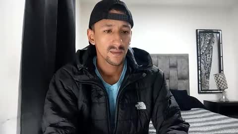 Snapshot of guykarim chatting on 02.08.26 karim online show from 02.08.26